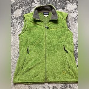 Sold! Patagonia fuzzy lime green full zip vest